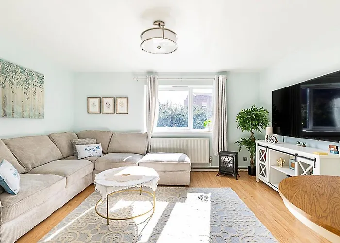 Quiet And Cosy 2-Bed In Wimbledon
